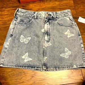 jean skirt with white butterflies from pacsun. brand new with tags. never worn